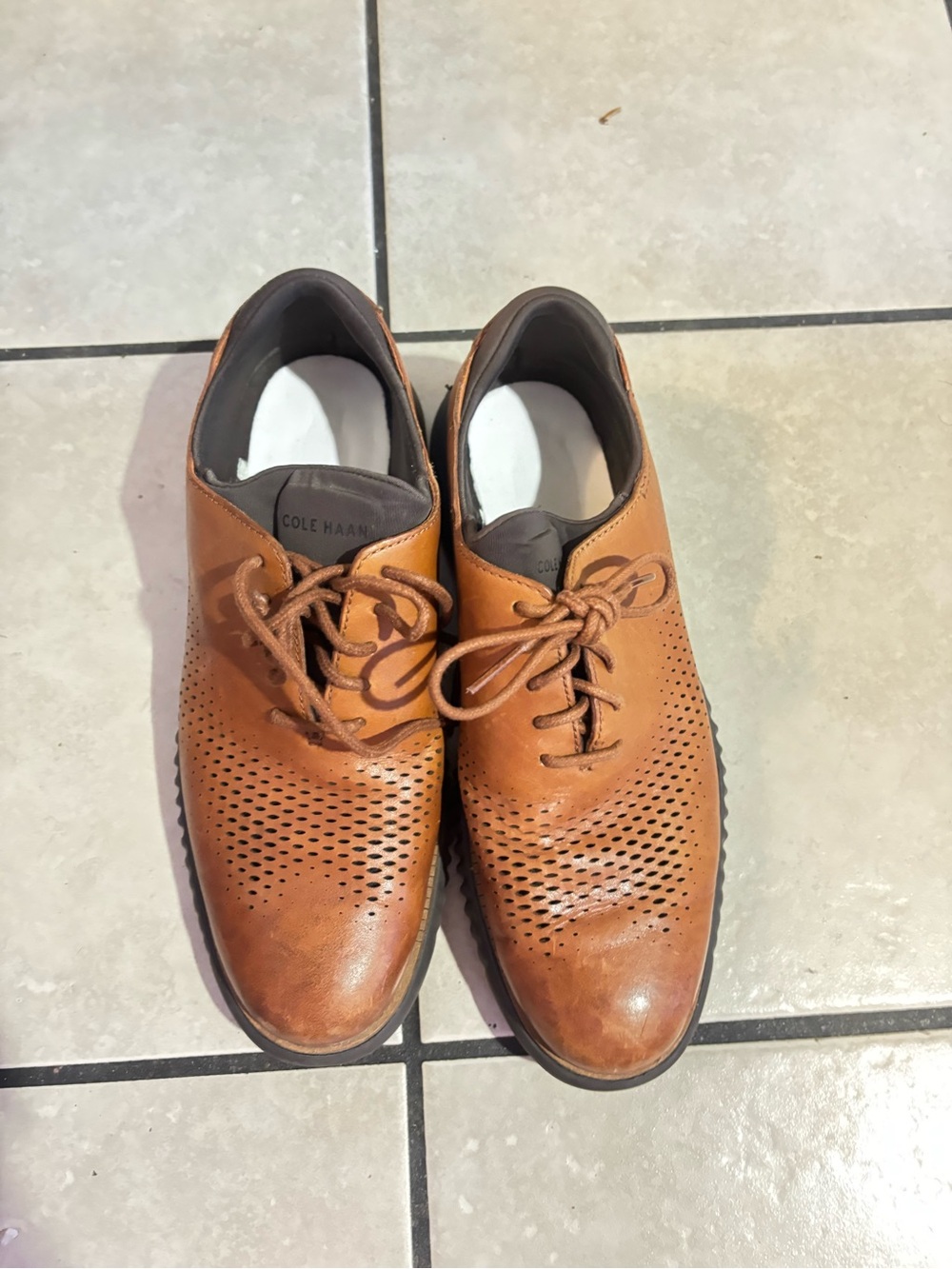 Cole Haan Men’s Perforated Leather Derby in Tan size 7